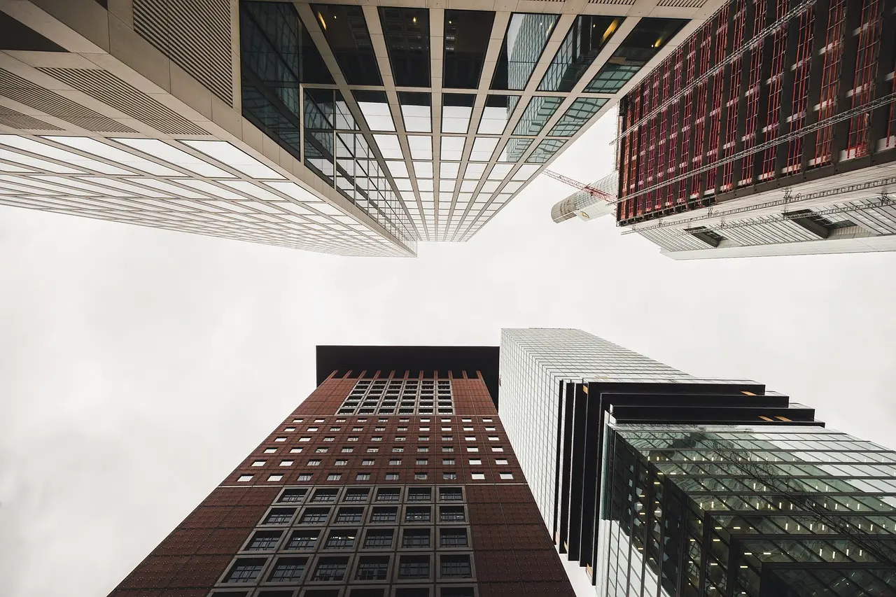 Hvad koster et dagskort til RMV-zonen Frankfurt?